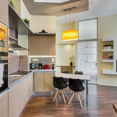 Spacious & Stylish Apartment In Downtown Budapest Exterior photo